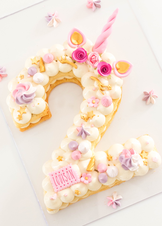 Number cake licorne rose