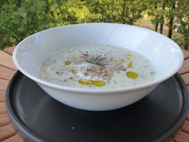 Tarator bulgare (soupe froide au concombre)