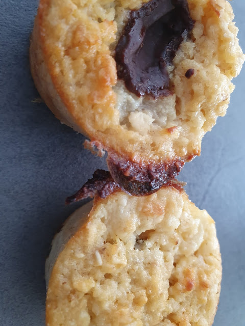 Muffins flocons d’avoine, poires et chocolat