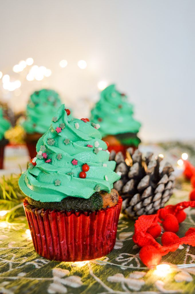 Cupcake sapins de Noël framboises & pistache