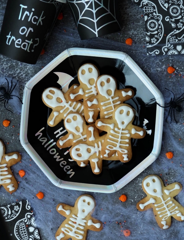 Biscuits sablés squelettes (Halloween)