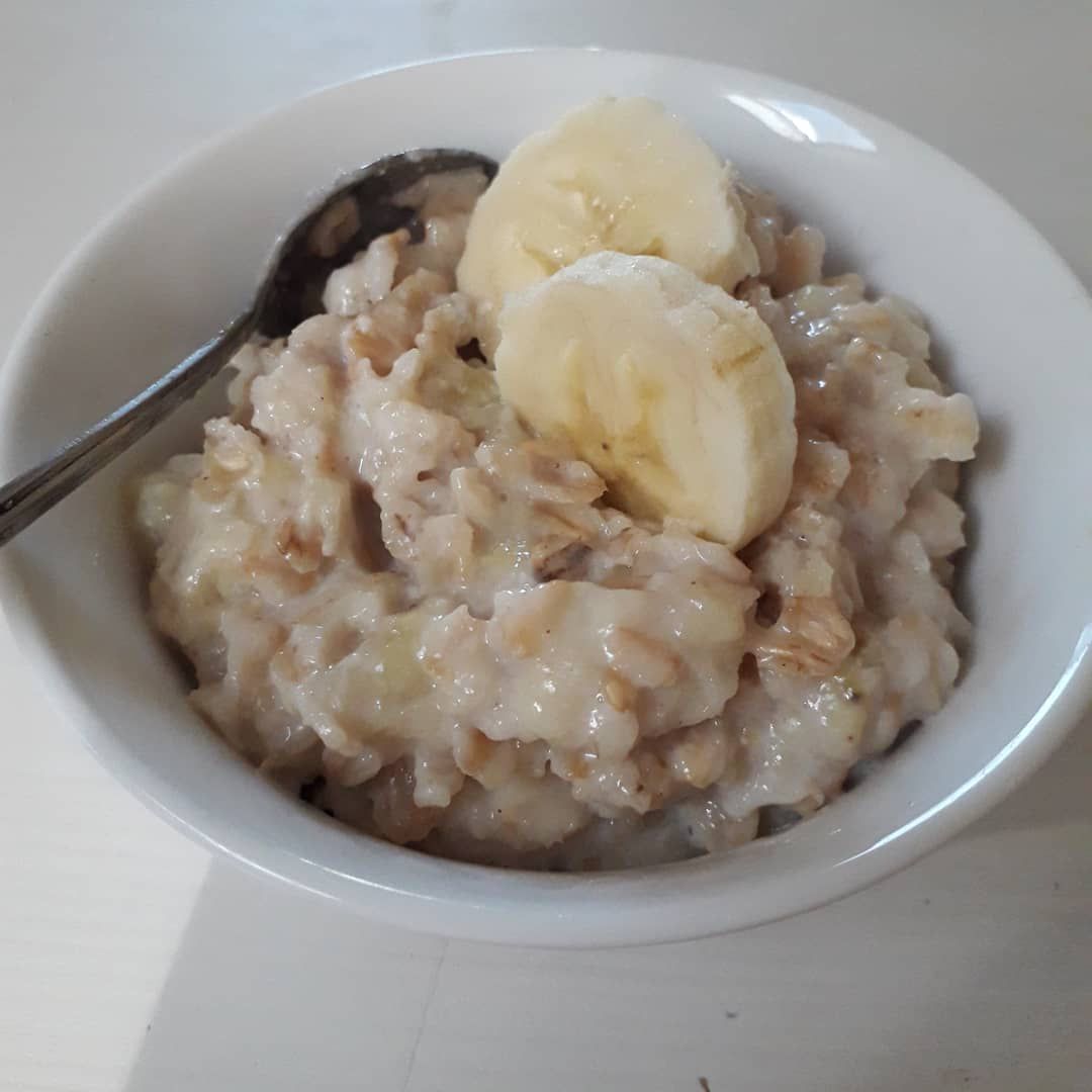 Porridge à la banane et cannelle