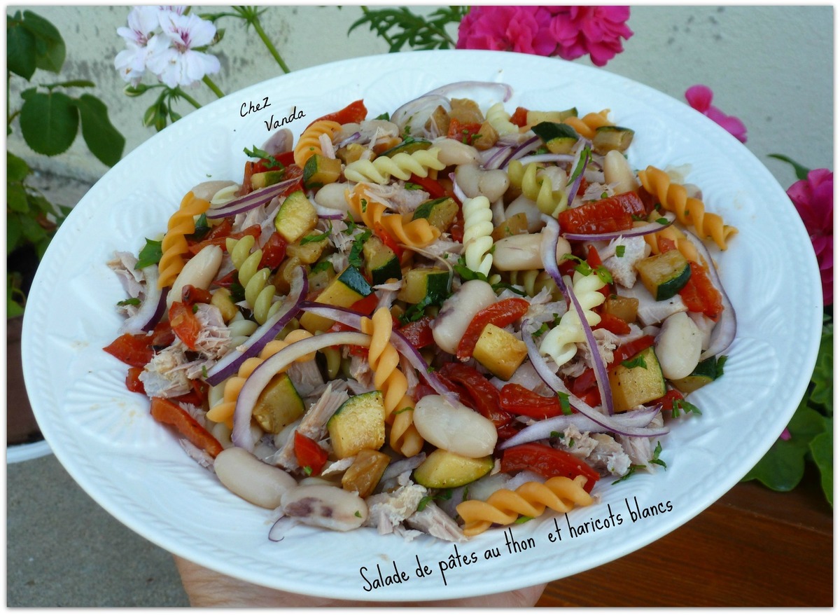 Salade de pâtes au thon et haricots blancs